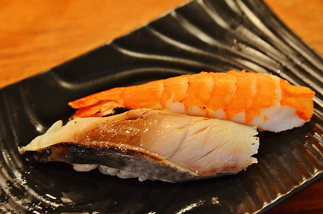 魚壽司, 沖繩美食推薦, 沖繩便宜壽司, 那霸公設市場