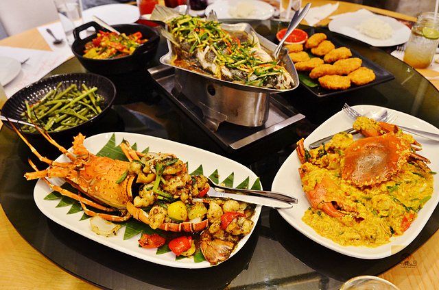 savoey seafood,冬陽功,咖哩螃蟹,曼谷,曼谷美食推薦,泰國,泰國美食,泰式料理,泰式海鮮,泰式甜點,泰青春,開心假期,開新旅行社