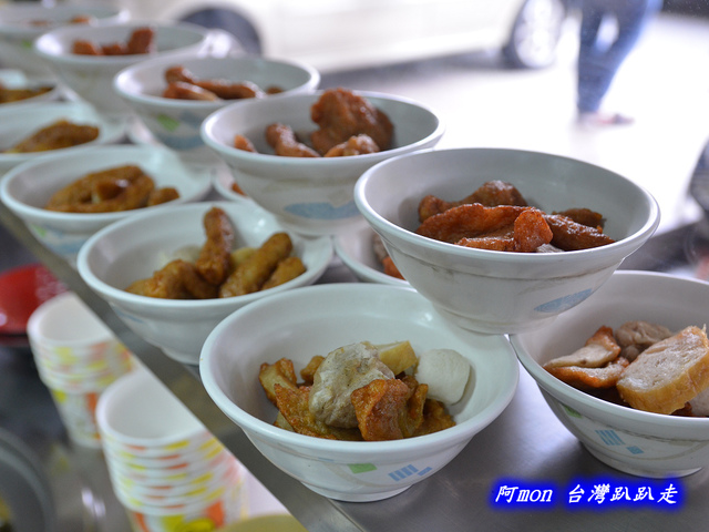 台中,台北傳統小吃地址,台北傳統小吃菜單,小吃,平價,甜不辣,美食,芋園冰,西區