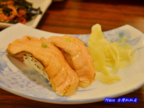花山椒日本料理 香氣誘人的炙鮭魚肚壽司及平價日式定食 阿mon世界趴趴走