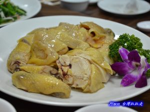 今日熱門文章：【烏來美食推薦】老徐的店~烏來溫泉高人氣合菜餐廳，砂鍋魚頭和白斬雞必吃，家庭聚餐、團體聚餐好選擇