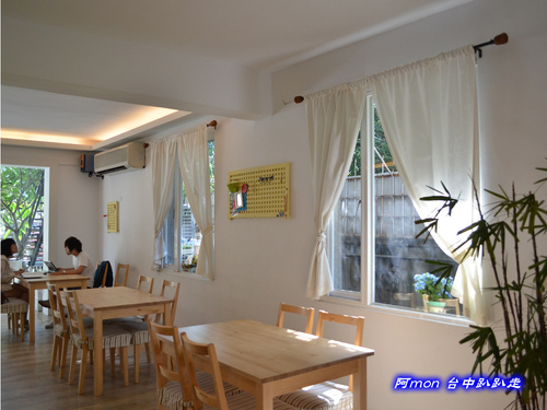 daily,daily cafe,daily cafe菜單,wifi,冰沙,可可,台中,咖啡,咖啡廳,精誠商圈,輕食,鬆餅