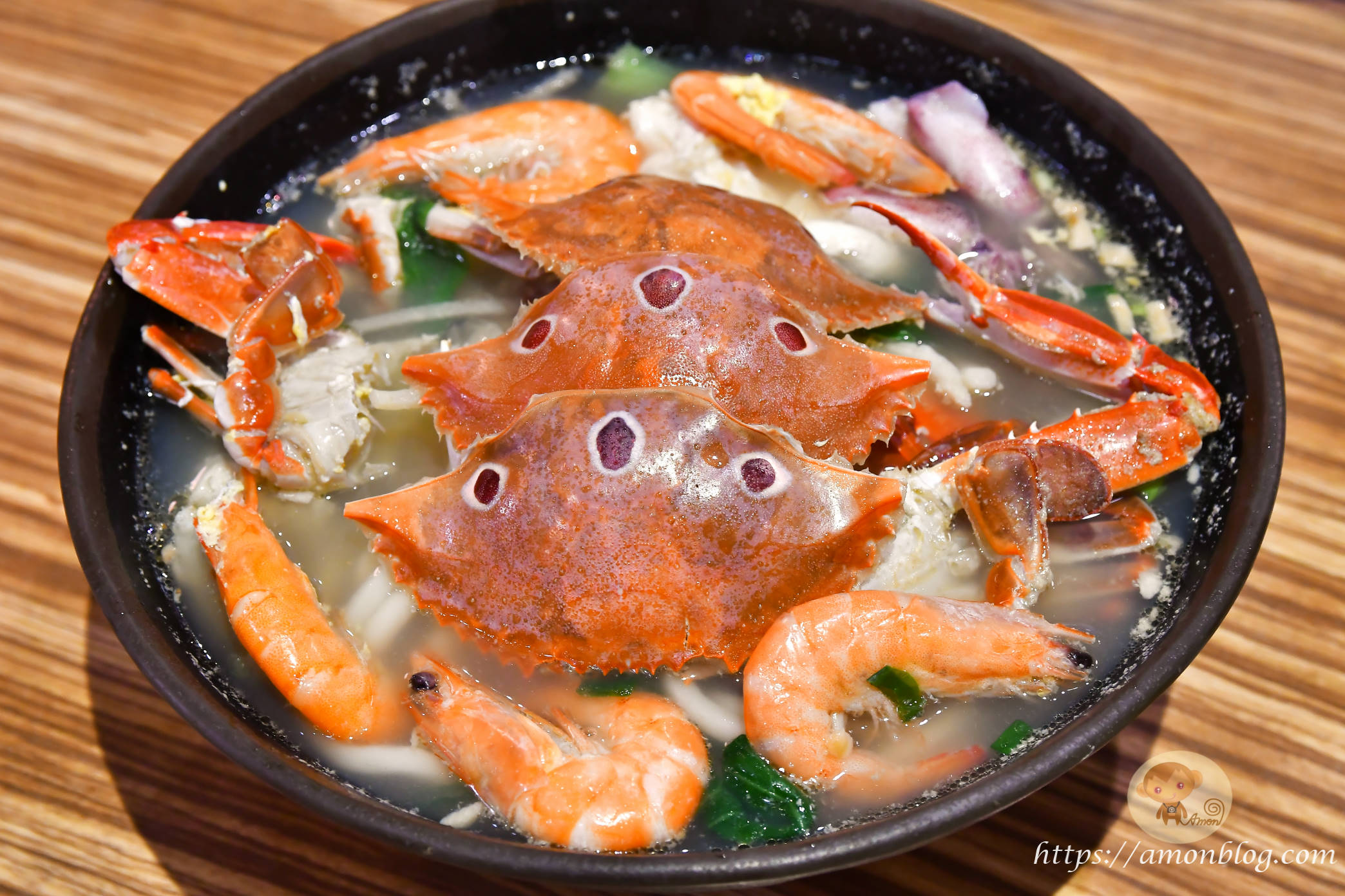 今日熱門文章：大碗螃蟹~金山老街必吃美食，用三隻螃蟹及超多海鮮煮超浮誇海鮮粥